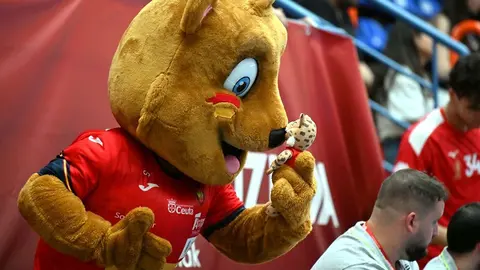 El equipo leonés remonta ante un combativo Alcobendas y sueña con Europa tras un sólido triunfo (29-37).