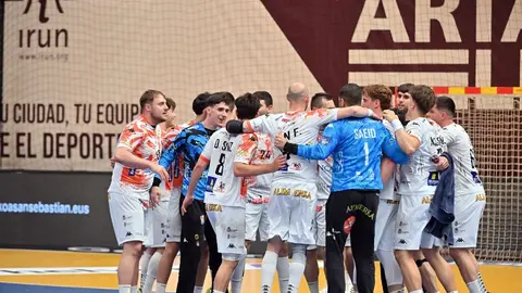 El equipo leonés remonta ante un combativo Alcobendas y sueña con Europa tras un sólido triunfo (29-37).