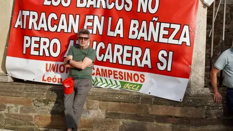 Concentración en contra el cierre de la Azucarera de La Bañeza. Foto: Campillo