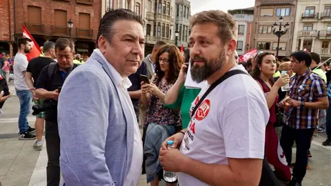 Concentración en contra el cierre de la Azucarera de La Bañeza. Foto: Campillo