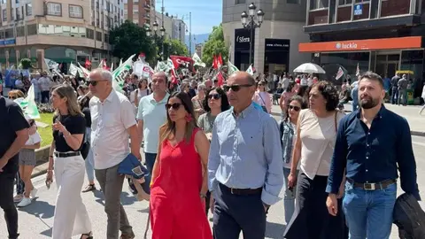 Concentración en Ponferrada en defensa de los empleos de Teleperformance