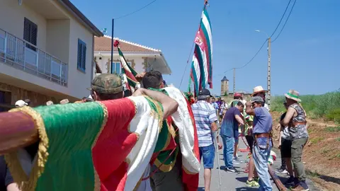 Romería de la Pascua de San Pentecostés en el Santuario de la Virgen de Castrotierra. / DAVID ARRANZ