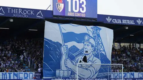 El equipo berciano se impone 2-1 en un épico partido en El Toralín y jugará la final por el ascenso a Segunda tras un duelo vibrante que se resolvió por su mejor clasificación en liga regular.