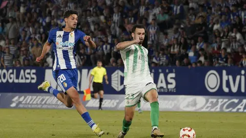 El equipo berciano se impone 2-1 en un épico partido en El Toralín y jugará la final por el ascenso a Segunda tras un duelo vibrante que se resolvió por su mejor clasificación en liga regular.