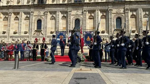 Entrega de los títulos de Hijos Adoptivos de la Ciudad de León. / AYTO. LEÓN