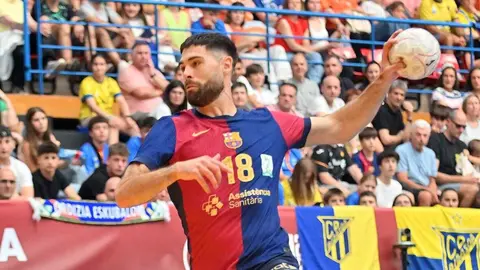 El Abanca Ademar se mide a un FC Barcelona intratable al que es imposible frenar en la cancha de juego.