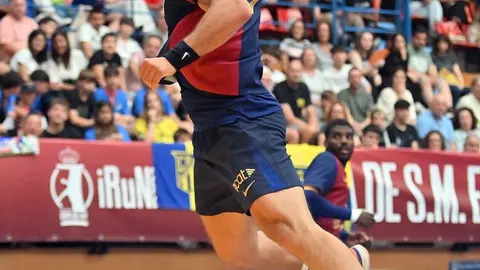 El Abanca Ademar se mide a un FC Barcelona intratable al que es imposible frenar en la cancha de juego.