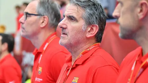 El Abanca Ademar se mide a un FC Barcelona intratable al que es imposible frenar en la cancha de juego.