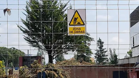 Comienzan las primeras obras de adecuación en el Hotel Cortes de León para renacer como centro de FP Sanitaria y residencia estudiantil.