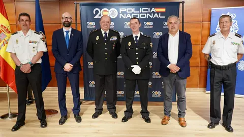 Toma de posesión del nuevo inspector jefe de la Comisaría Local de Astorga, Francisco Javier Martín García, con la presencia del Jefe Superior de Policía de Castilla y León, Juan Carlos Hernández Muñoz, y del subdelegado del Gobierno, Héctor Alaiz Moretón, además del comisario principal jefe provincial de la Comisaría de León, Miguel Ángel del Diego Ballesteros./ CAMPILLO