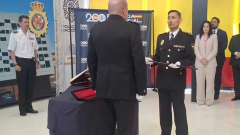 Toma de posesión del inspector jefe Rodríguez Domínguez en la Comisaría de San Andrés del Rabanedo.