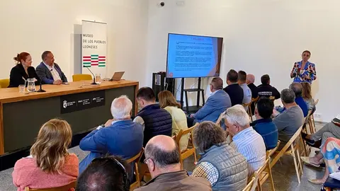Jornada informativa sobre el Sistema de Emergencias en Masilla