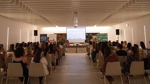 La Asociación de Mujeres Empresarias y Directivas de León (Asele), integrada en la Federación Leonesa de Empresarios (FELE), ha celebrado este jueves su Asamblea General anual.