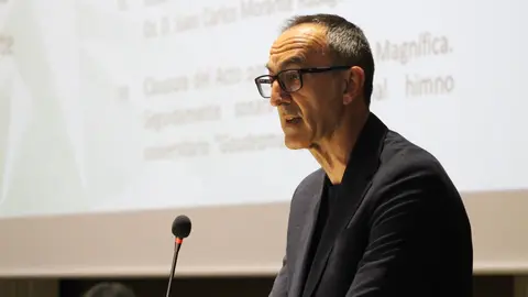 La Universidad de León gradúa a una nueva generación de educadores físicos comprometidos con una sociedad más activa, saludable y humana. Fotos: ULE