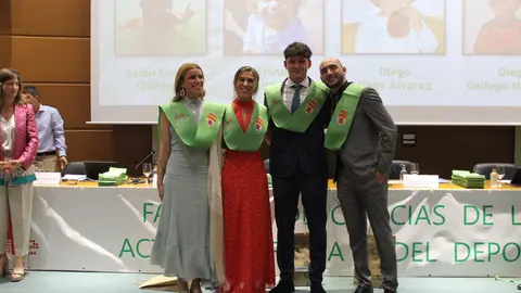 La Universidad de León gradúa a una nueva generación de educadores físicos comprometidos con una sociedad más activa, saludable y humana. Fotos: ULE