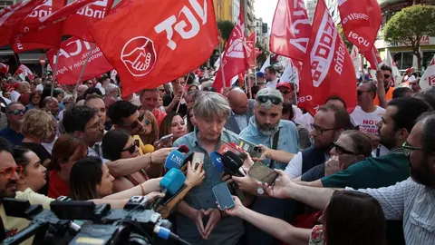 Dos millares de personas recorren León para mostrar su rechazo al cierre de la planta de Azucarera de La Bañeza. (Foto: Peio García)