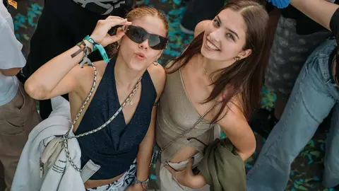 Locura juvenil: León bailó hasta el amanecer al ritmo del reguetón y el talento local. Más de 28.000 personas disfrutaron durante dos días de un maratón musical encabezado por Justin Quiles, Kidd Keo y Chimbala.