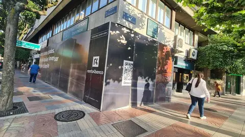 El reconocido local del bar restaurante 'La Oca' da paso a una oficina de banca de inversión de Renta 4.