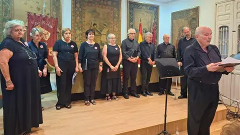 La Casa de León acogió un recital dedicado a figuras clave del patrimonio musical leonés como Odón Alonso y Ángel Barja, bajo la dirección de Ignacio Guijarro.