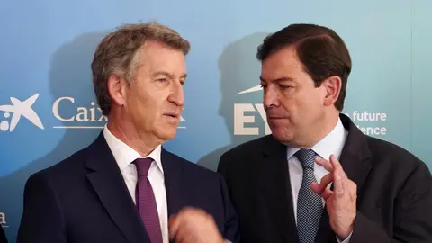 El presidente de la Junta, Alfonso Fernández Mañueco, y el presidente nacional del PP, Alberto Núñez Feijóo, participan en el 11º Congreso Regional Empresa Familiar Castilla y León, ''Somos Futuro''. Fotos: Miriam Chacón Antón