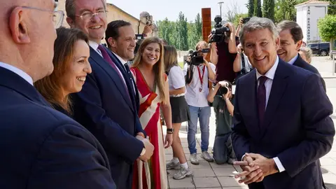 El presidente de la Junta, Alfonso Fernández Mañueco, y el presidente nacional del PP, Alberto Núñez Feijóo, participan en el 11º Congreso Regional Empresa Familiar Castilla y León, ''Somos Futuro''. Fotos: Miriam Chacón Antón