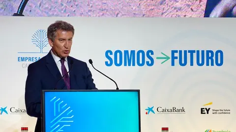El presidente de la Junta, Alfonso Fernández Mañueco, y el presidente nacional del PP, Alberto Núñez Feijóo, participan en el 11º Congreso Regional Empresa Familiar Castilla y León, ''Somos Futuro''. Fotos: Miriam Chacón Antón