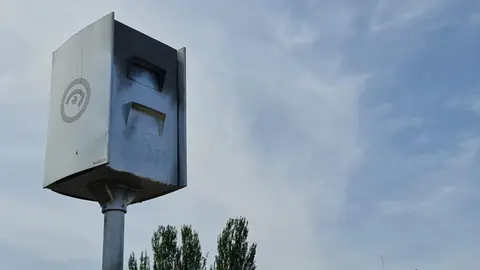 El radar de Eras de Renueva vuelve a ser vandalizado por segunda vez en menos de un mes.