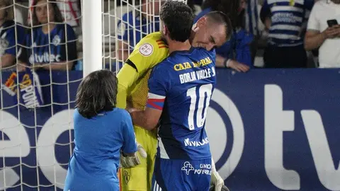 La SD Ponterradina no consigue el ascenso a segunda división al perder 0-1 contra el FC Andorra. Foto Peio García (2)