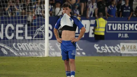 La SD Ponterradina no consigue el ascenso a segunda división al perder 0-1 contra el FC Andorra. Foto Peio García (9)