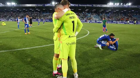La SD Ponterradina no consigue el ascenso a segunda división al perder 0-1 contra el FC Andorra. Foto Peio García (11)