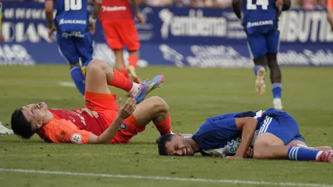 La SD Ponterradina no consigue el ascenso a segunda división al perder 0-1 contra el FC Andorra. Foto Peio García (18)