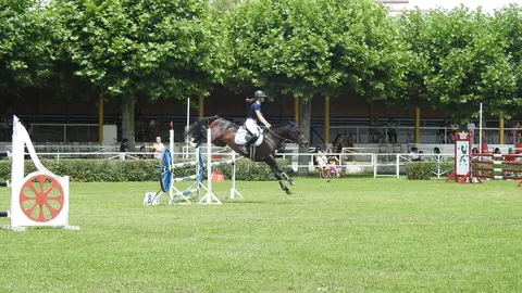 Segunda jornada del LXXIV Concurso de Saltos en el Hípico de León. Foto: M.A. García