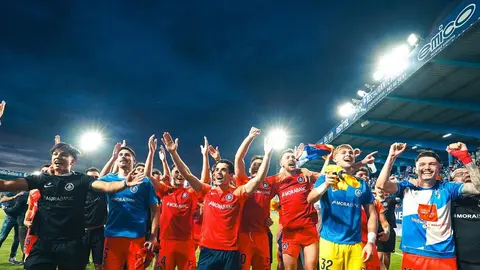 Con un triunfo 0-1 ante la Ponferradina en El Toralín, el FC Andorra regresa a Segunda División. Detrás del logro, la figura silenciosa de Gerard Piqué, implicado durante meses como asistente no oficial.