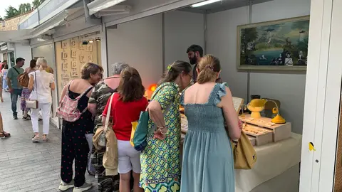 La XXVII edición reúne a 31 talleres artesanos, siete más que el pasado año, y se consolida como uno de los grandes atractivos de San Juan y San Pedro