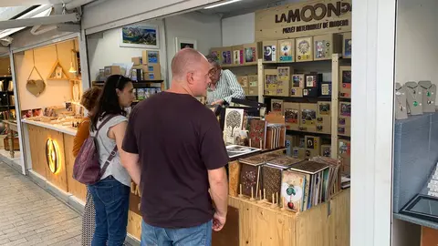 La XXVII edición reúne a 31 talleres artesanos, siete más que el pasado año, y se consolida como uno de los grandes atractivos de San Juan y San Pedro