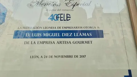 El emblemático comercio de alimentación de calidad baja la persiana este viernes tras más de 70 años de historia sin relevo para continuar con su legado.