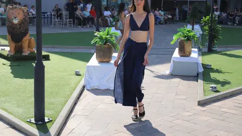 Las instalaciones del Olímpico de León se convirtieron en una pasarela improvisada con motivo del desfile Moda en la Calle, un evento que reunió a varios diseñadores de la provincia para presentar sus colecciones. Fotos: Isaac Llamazares