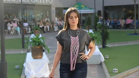Las instalaciones del Olímpico de León se convirtieron en una pasarela improvisada con motivo del desfile Moda en la Calle, un evento que reunió a varios diseñadores de la provincia para presentar sus colecciones. Fotos: Isaac Llamazares