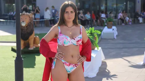 Las instalaciones del Olímpico de León se convirtieron en una pasarela improvisada con motivo del desfile Moda en la Calle, un evento que reunió a varios diseñadores de la provincia para presentar sus colecciones. Fotos: Isaac Llamazares