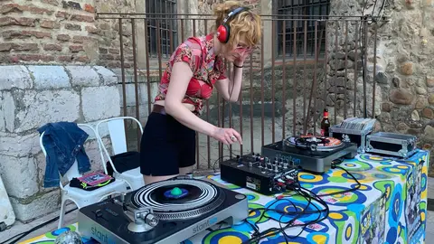 Lexploitation convierte Puerta Castillo en el corazón underground de las fiestas. La quinta edición de Lex Dance! reunió a cientos de personas en una jornada vibrante que consagró el evento como uno de los grandes atractivos culturales del verano leonés. Fotos: A.F. Reca