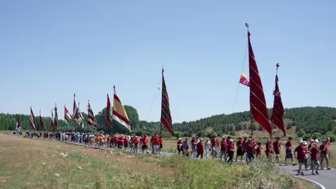 Celebración de la II Concentración de Pendones de Oteruelo de la Valduerna. Foto: Eduardo Margareto.