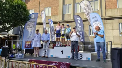 Éxito del Trofeo San Juan de Ciclismo Escolar en León.