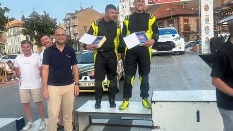 El XXVII Rallye de León corona a Emilio Arias y Enrique Velasco en una edición de vértigo y máxima competitividad  Alta participación, tramos exigentes y emoción hasta el final marcaron una intensa jornada de motor en La Robla, que volvió a ser epicentro del automovilismo leonés.