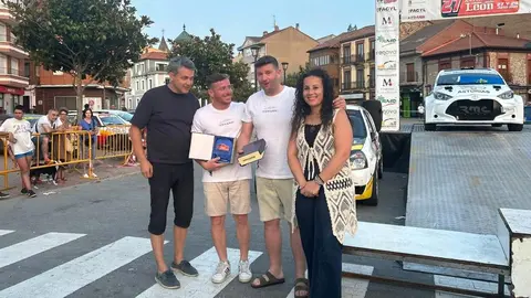 El XXVII Rallye de León corona a Emilio Arias y Enrique Velasco en una edición de vértigo y máxima competitividad  Alta participación, tramos exigentes y emoción hasta el final marcaron una intensa jornada de motor en La Robla, que volvió a ser epicentro del automovilismo leonés.