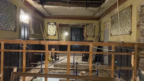 El nuevo instituto de columna que transformará la ciudad en referencia médica internacional ya deja ver su diseño final. El histórico palacete neomudéjar de la calle Alcázar de Toledo acogerá en unos meses un centro pionero en Europa para el tratamiento integral de la patología vertebral compleja Fotos: Arold Arquitectura