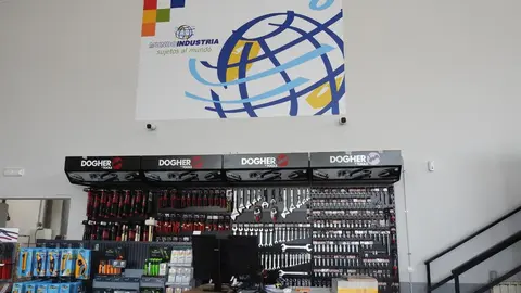 Los mejores suministros industriales, artículos de ferretería, maquinaria y materiales industriales al mejor precio y con las mejores ofertas llegan a León de la mano de Mundo Industria. Mundo Industria (Alto del Portillo, kilómetro 320,5; nave 2, 24227; Valdelafuente, León).