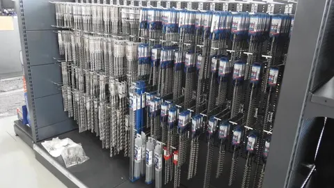 Los mejores suministros industriales, artículos de ferretería, maquinaria y materiales industriales al mejor precio y con las mejores ofertas llegan a León de la mano de Mundo Industria. Mundo Industria (Alto del Portillo, kilómetro 320,5; nave 2, 24227; Valdelafuente, León).