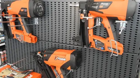 Los mejores suministros industriales, artículos de ferretería, maquinaria y materiales industriales al mejor precio y con las mejores ofertas llegan a León de la mano de Mundo Industria. Mundo Industria (Alto del Portillo, kilómetro 320,5; nave 2, 24227; Valdelafuente, León).