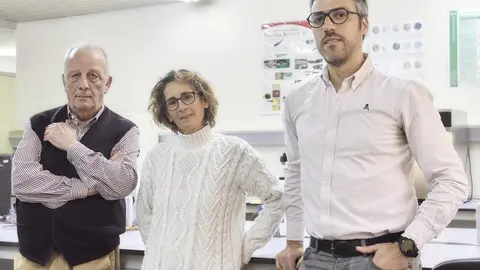Pedro Rubio, Ana Carvajal y Héctor Arguello, del Comité Científico de la ULE. Foto: ULE