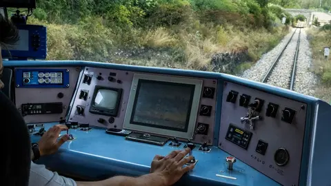 Fotografías tomadas por Rafael Rodríguez en el viaje realizado junto a su pareja en el tren de vía estrecha León-Bilbao; ocho horas de un 